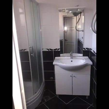 Apartament Stan Za Iznajmljivanje I Prenociste